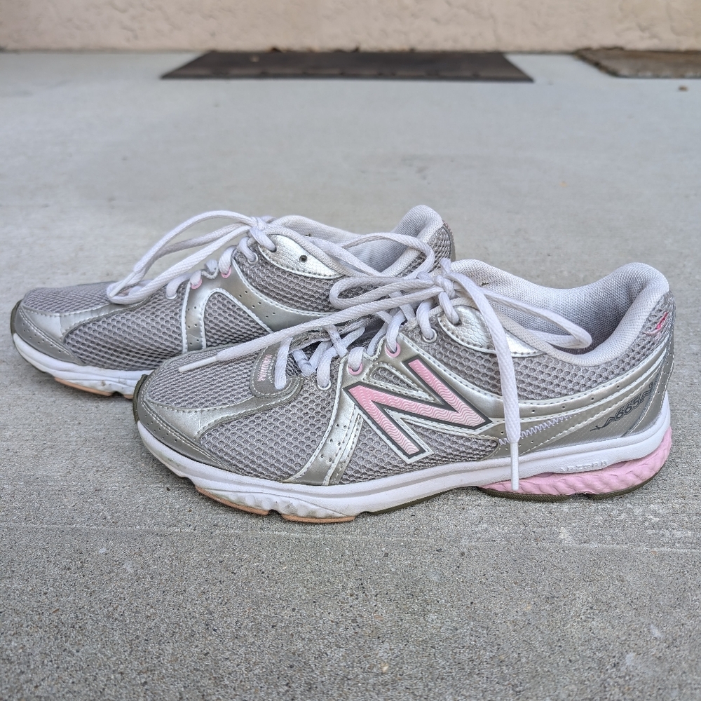 New Balance Women's WW665 Walking Shoe